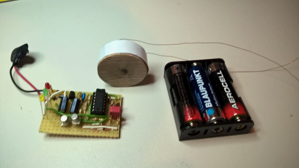 Elektronik mit Batteriefach